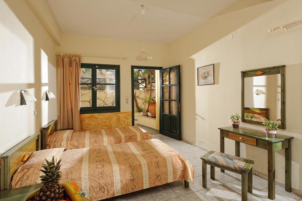 San Giorgio Apartments Малиа Стая снимка