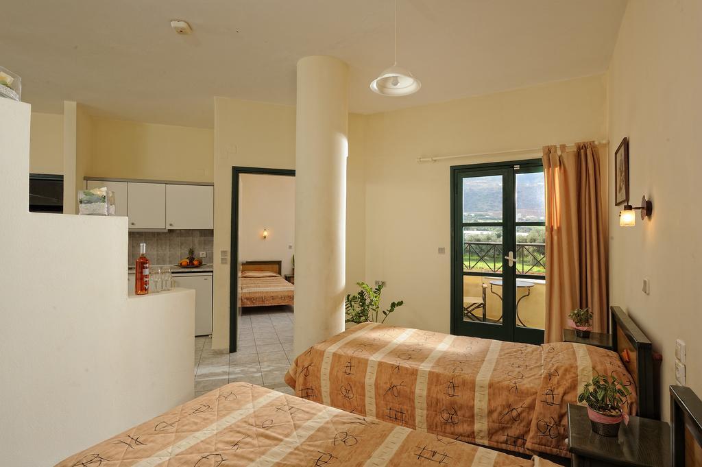 San Giorgio Apartments Малиа Стая снимка